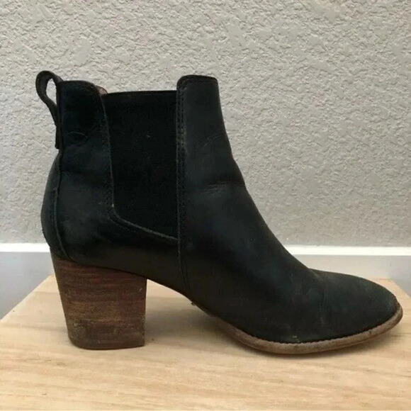 Madewell Regan Black Leather Pull On Heeled Ankle Booties 8 - Picture 8 of 9